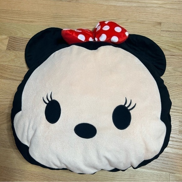 Disney Minnie Mouse Tsum Tsum Pillow Large Plush Fluffy Soft Kids Room Decor - Picture 1 of 7